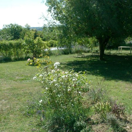 L'Oustalet Appartement La Tour-dʼAigues Buitenkant foto