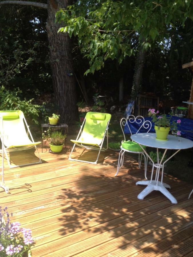 L'Oustalet Appartement La Tour-dʼAigues Buitenkant foto